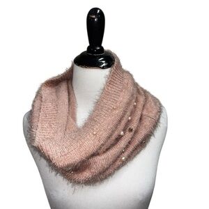 Betsey Johnson Women's One Size Infinity Scarf Eyelash Yarn Pearls Dusty Rose